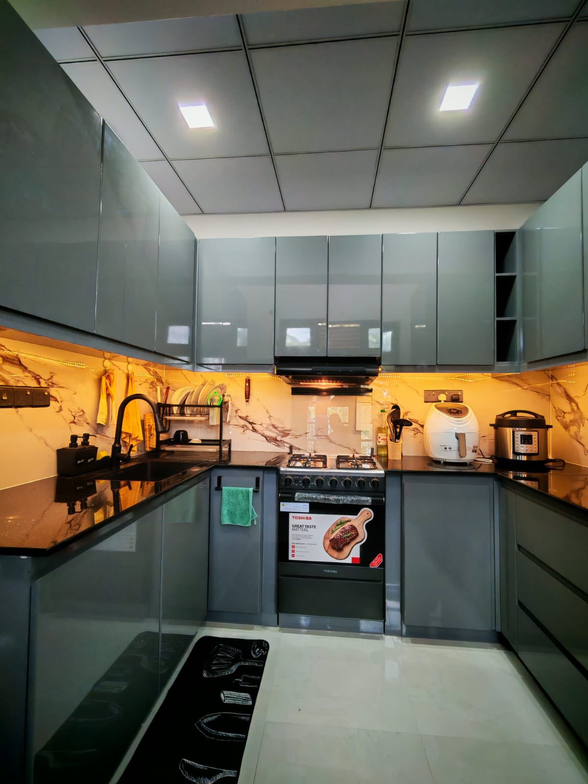 Full Interior Renovation Rathnapura - Modern Pantry View 2